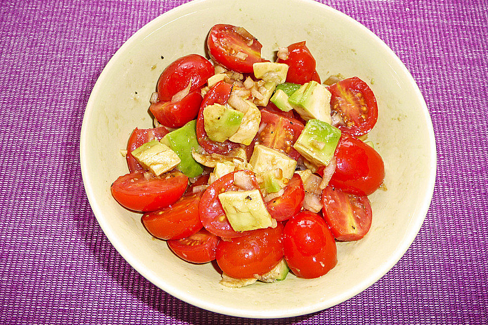 Avocado - Tomaten Salat