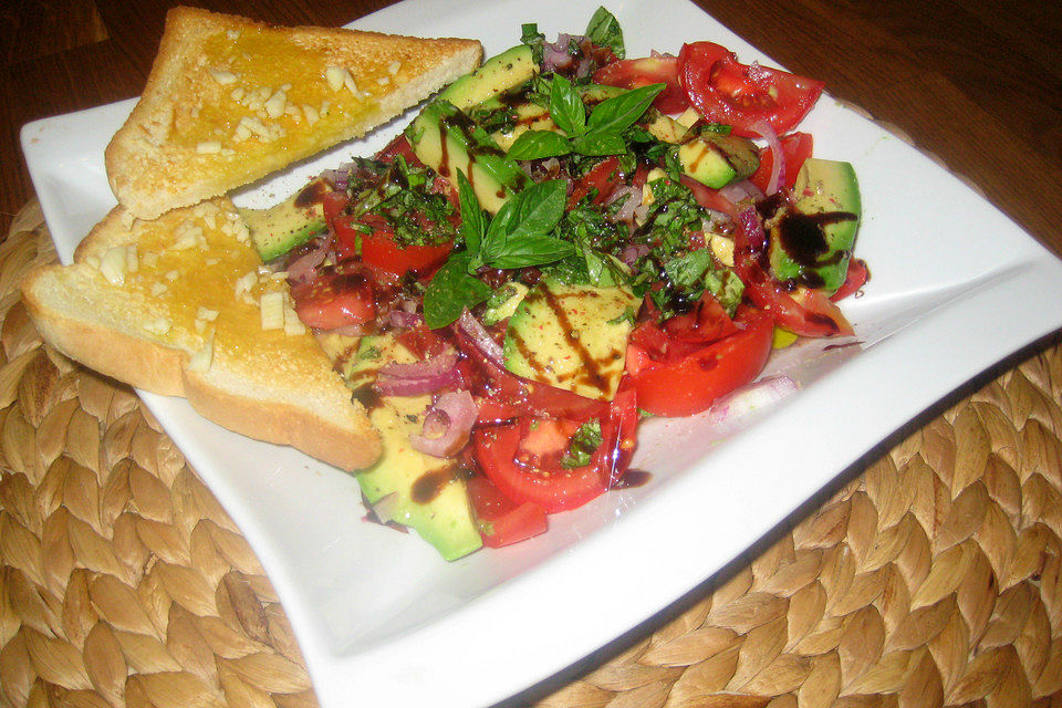 Avocado - Tomaten Salat