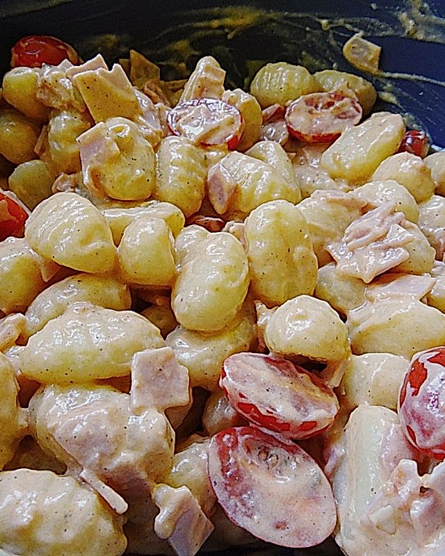 Gnocchi Salat mit Joghurt - Pesto - Dressing