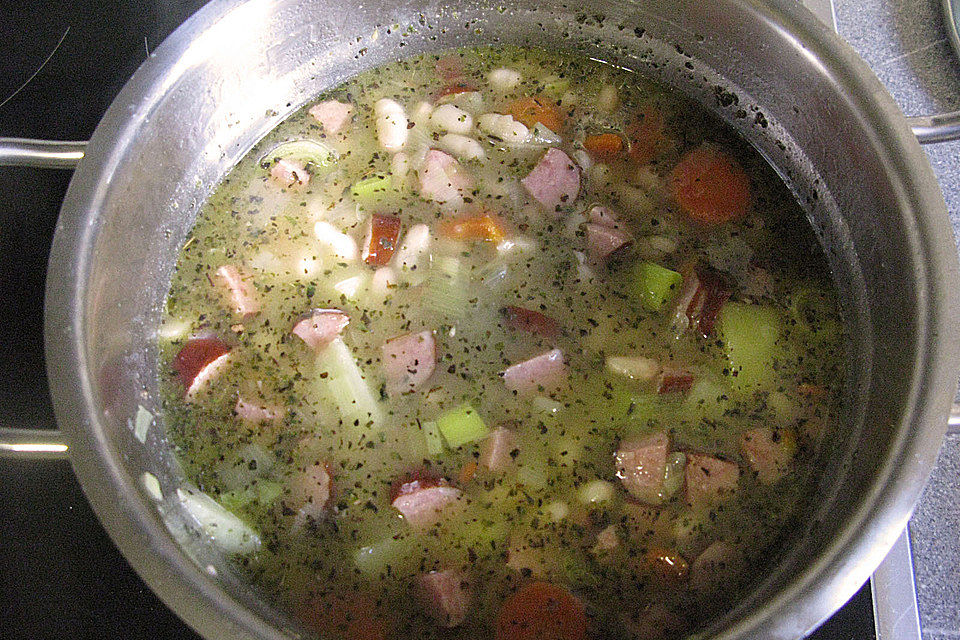 Weiße - Bohnen - Suppe