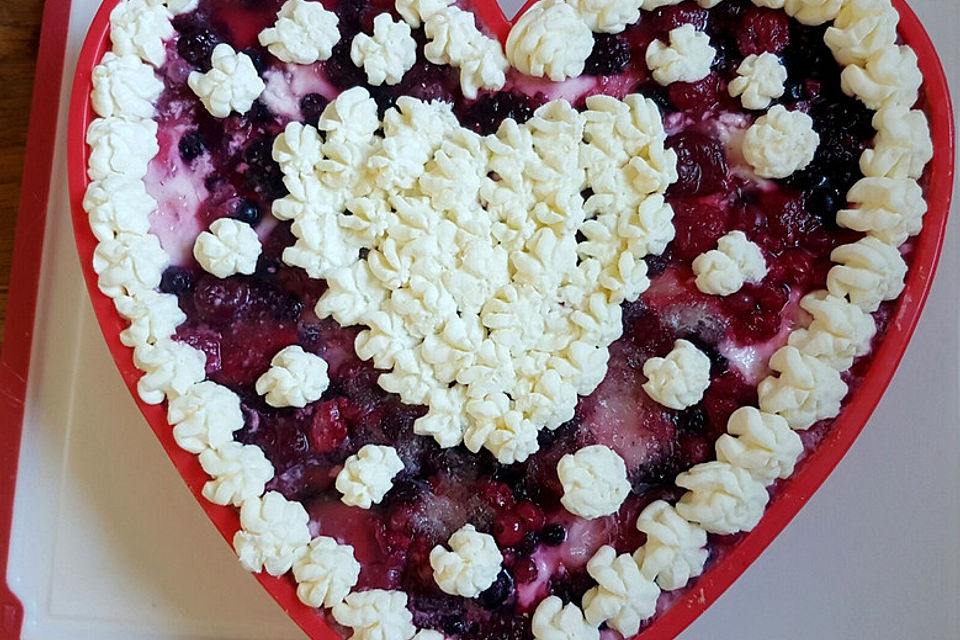 Beeren - Quark - Torte mit Sektgelee