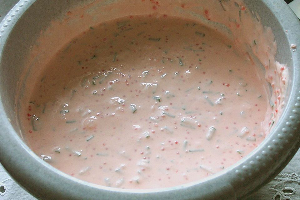 Kaviarschmand mit Schnittlauch Kaviarschmand mit Schnittlauch