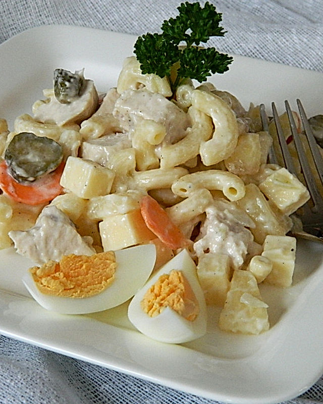 Hähnchen - Makkaroni - Salat