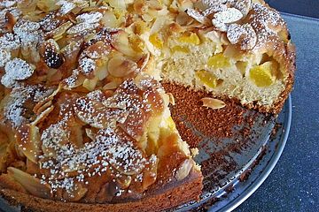 Saftiger Blechkuchen von Oma mit Pfirsich & Eierlikör