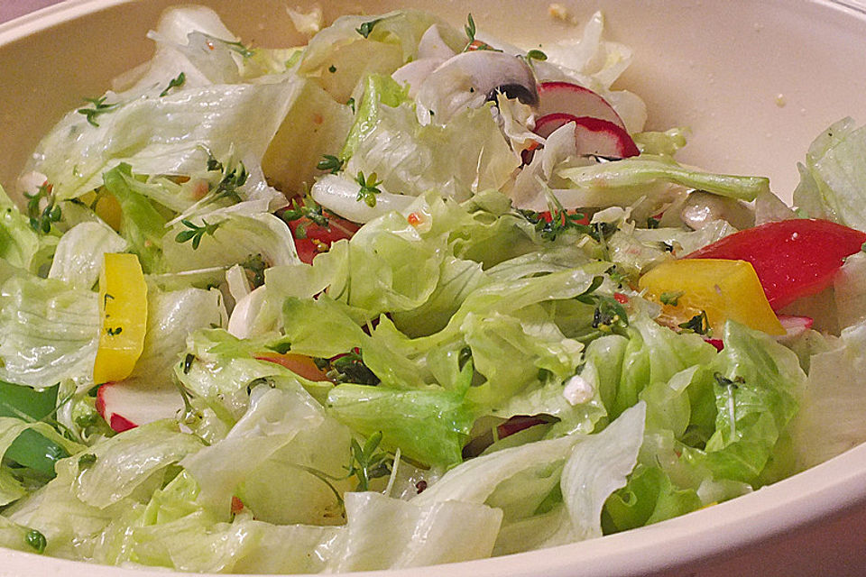 Salatdressing für gemischten Salat