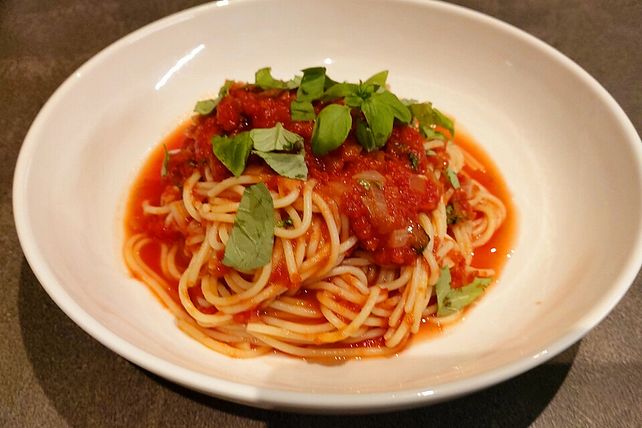 Spaghetti mit italienischer Tomatensauce von KoelscheMaus| Chefkoch