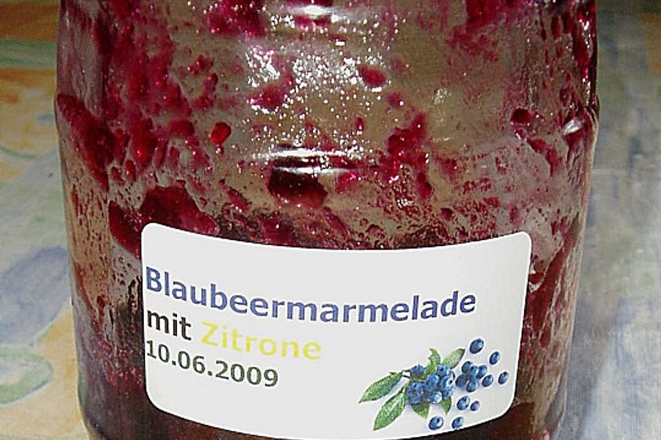 Blaubeermarmelade mit Zitrone