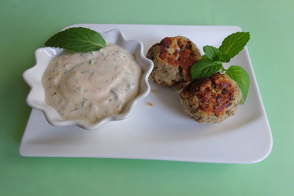 Exotic - Chicken - Bällchen mit Mango - Joghurt - Dip