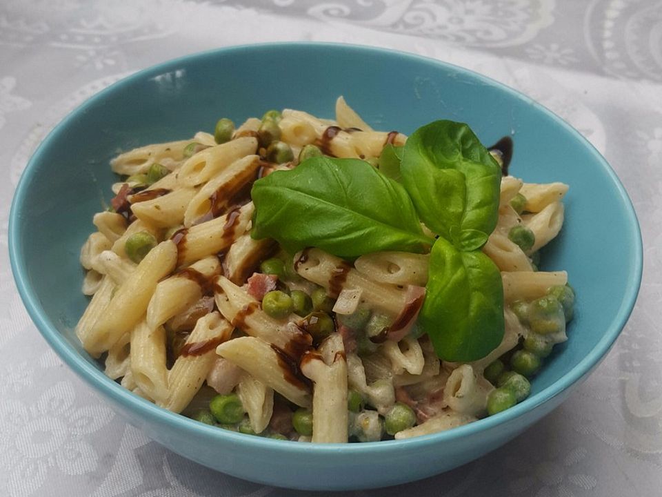 Tagliatelle mit Erbsen in Balsamico - Sahne - Sauce von Trotty| Chefkoch