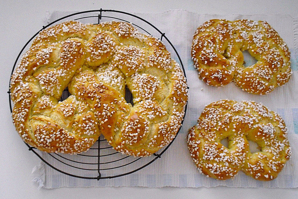 Neujahrsbrezel Neujahrsbrezel
