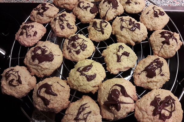 Einfache Kekse mit Schokomuster von julehh | Chefkoch