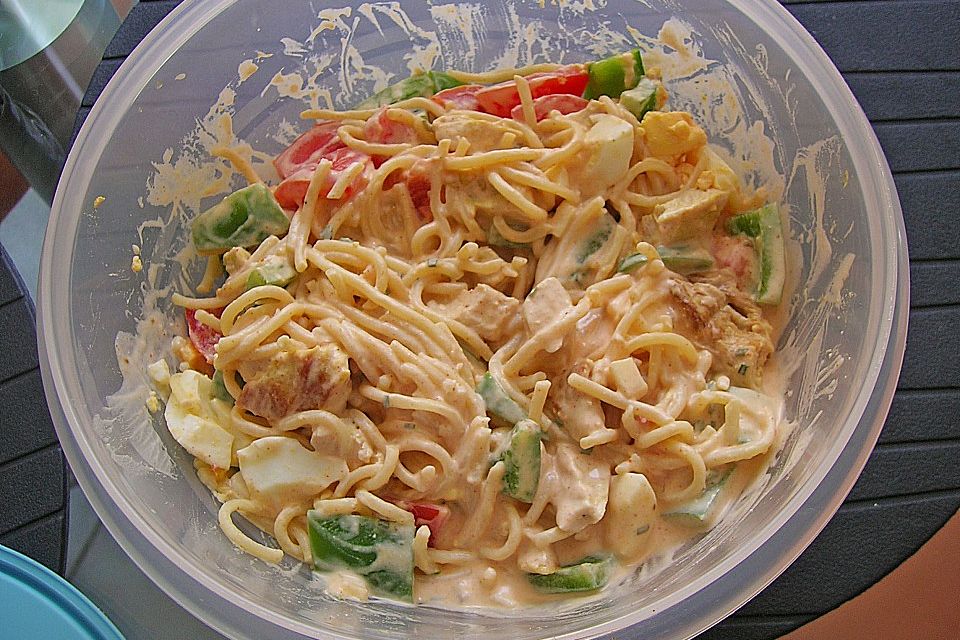 Spaghettisalat à la Schateffi