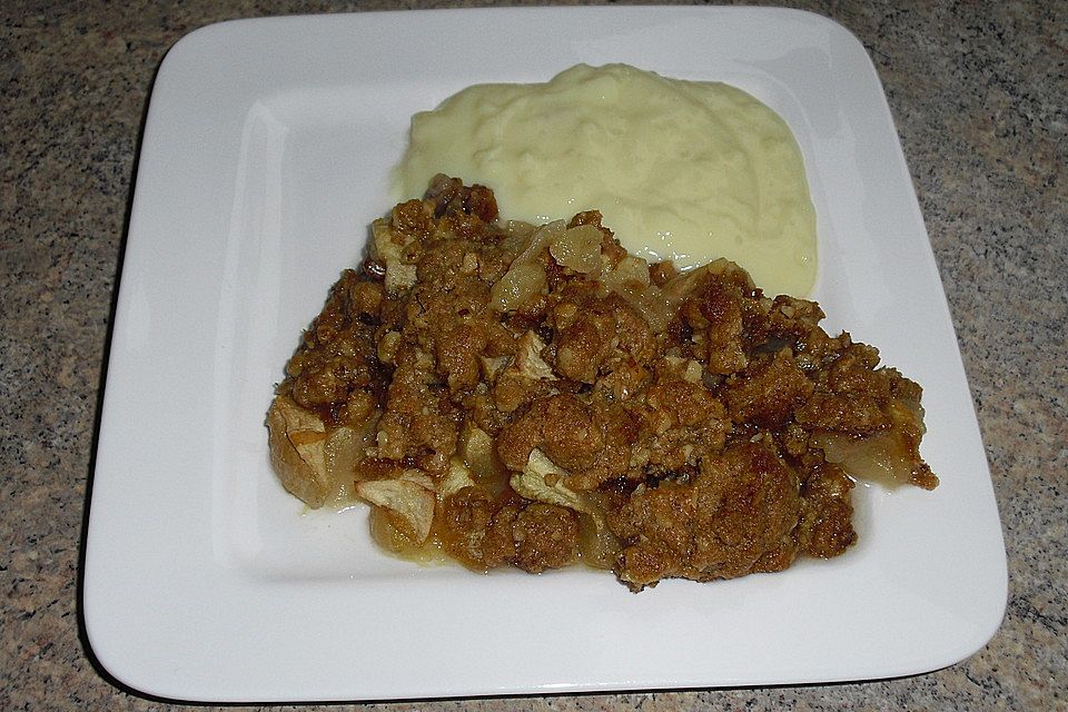 Apfelauflauf mit Streuseln und Calvados