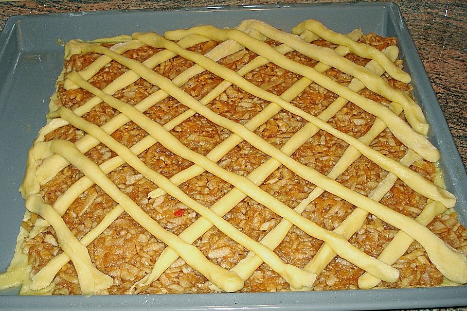 Gedeckter Apfelkuchen