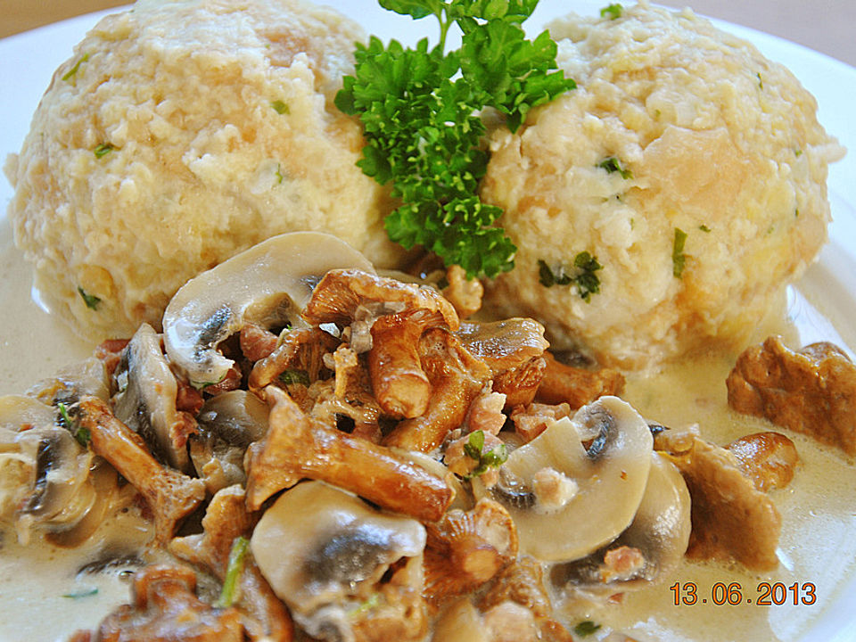 Semmelknödel mit Pfifferling - Rahmsauce von kleiner_engel| Chefkoch
