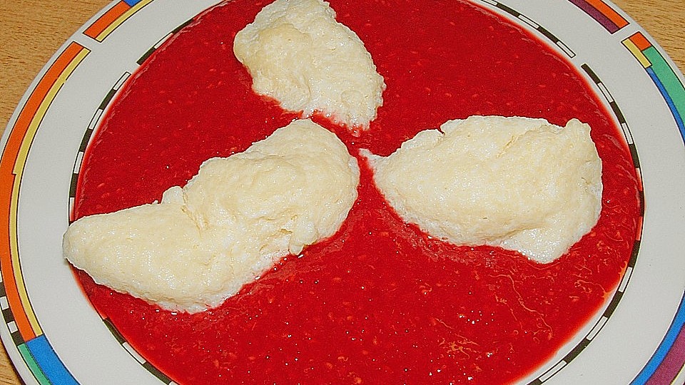 Topfennockerl Mit Himbeersauce Von Kleineshexle Chefkoch
