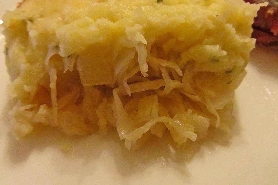 Sauerkrautauflauf mit Kartoffelhaube