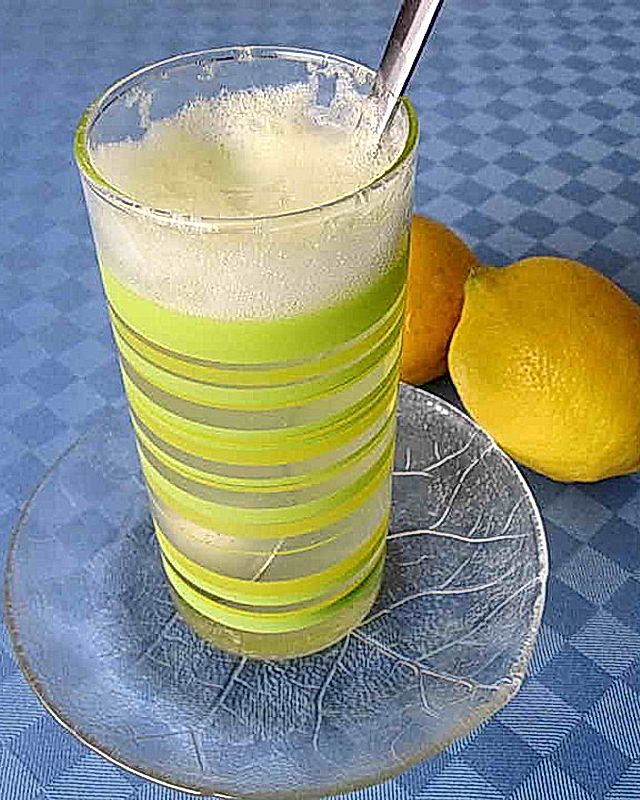Einfache Zitronenlimonade