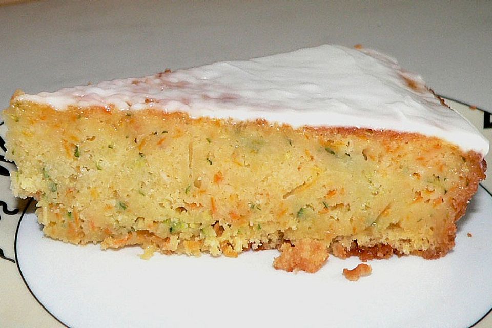 Möhren - Zucchini - Torte