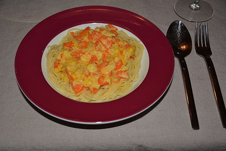 Penne mit Möhren - Orangen - Sauce