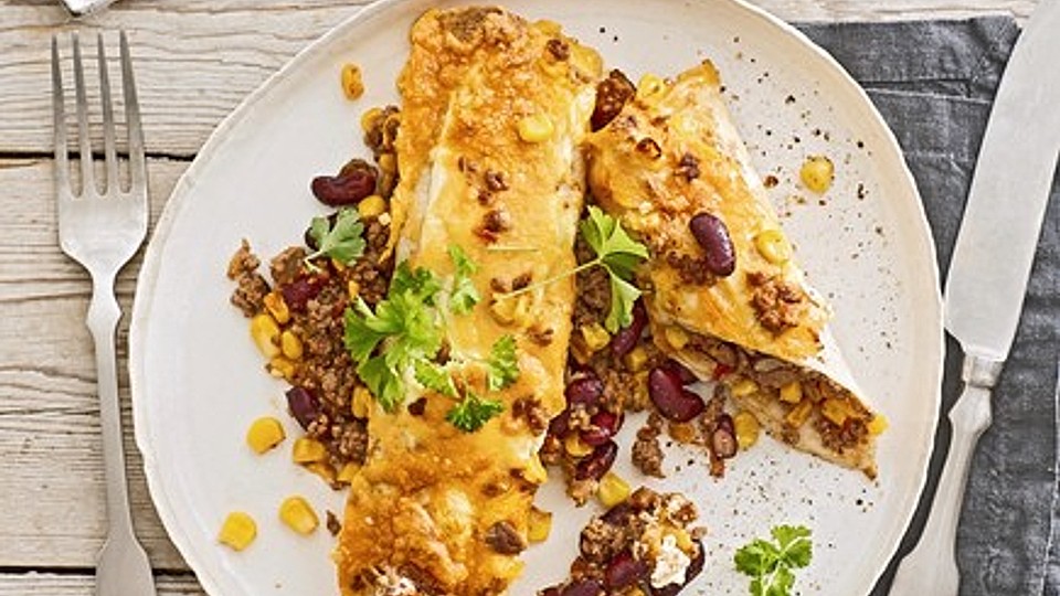 Überbackene Enchiladas mit Avocado-Dip von funkelsteinchen