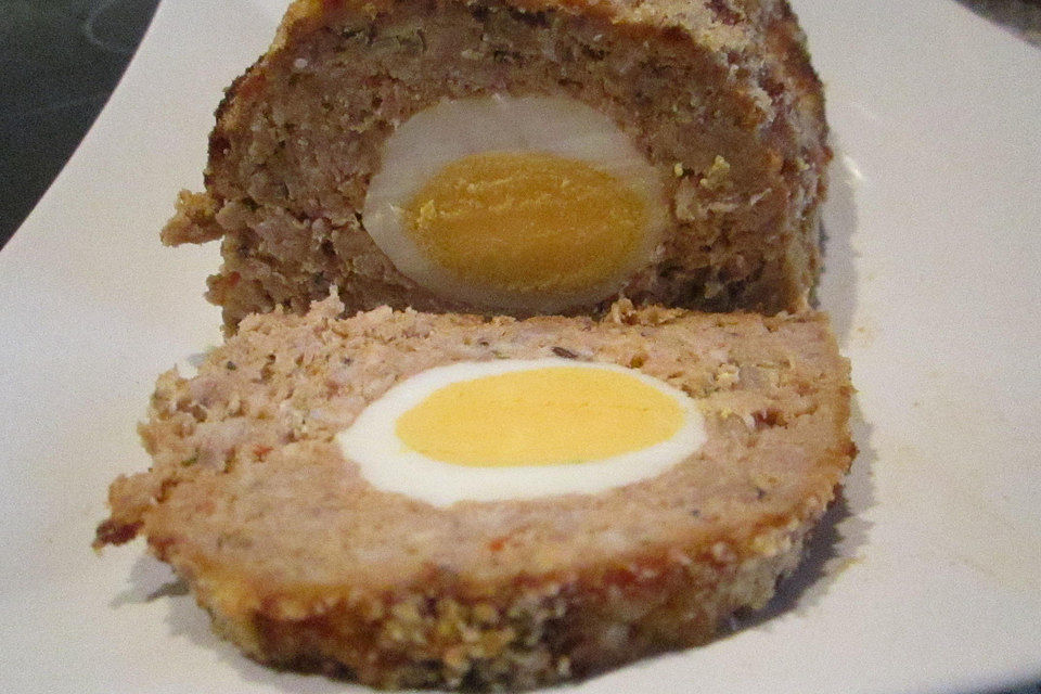 Falscher Hase mit glacierten Möhren und Spätzle