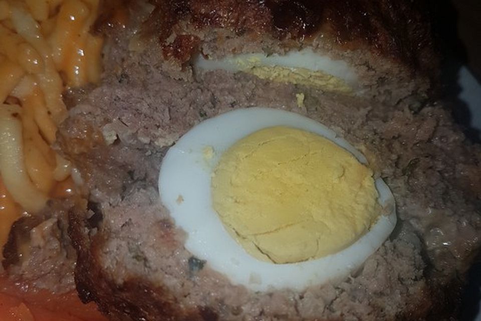 Falscher Hase mit glacierten Möhren und Spätzle