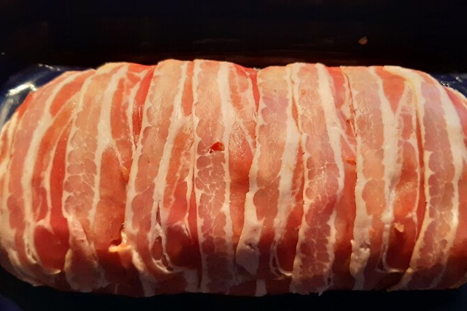Falscher Hase mit glacierten Möhren und Spätzle