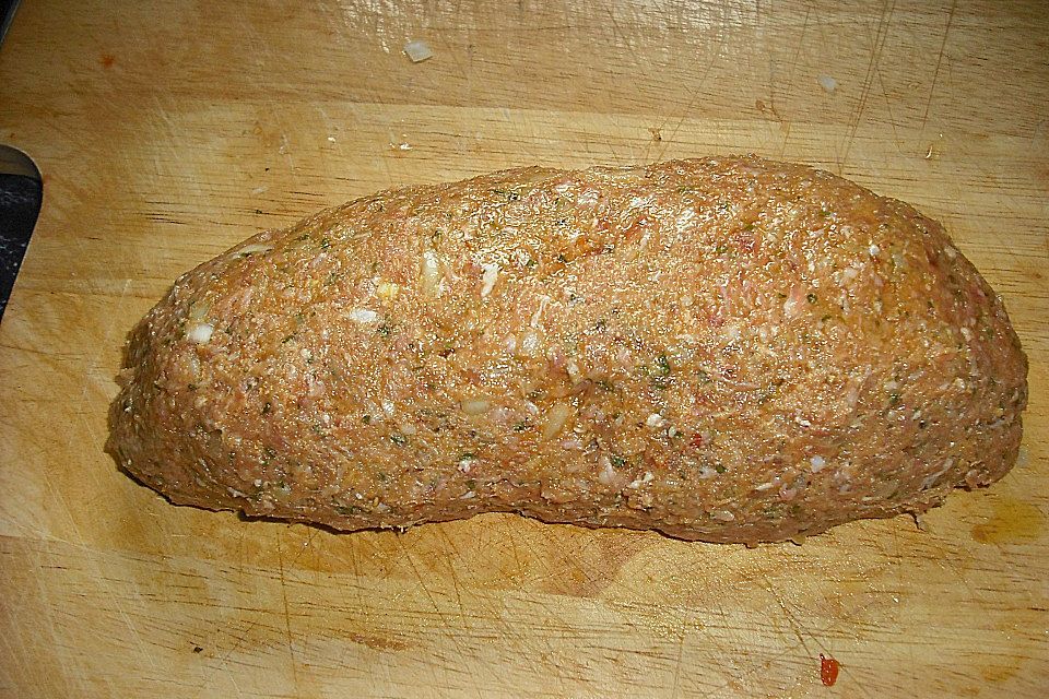 Falscher Hase mit glacierten Möhren und Spätzle