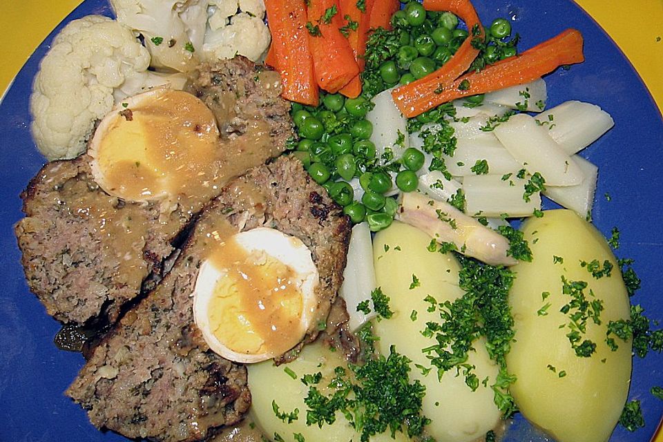 Falscher Hase mit glacierten Möhren und Spätzle