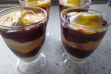 Vanille - Kirsch - Speise mit Eierlikör