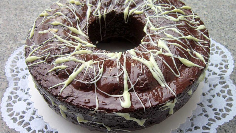 Saftiger Rotwein - Punschkuchen von bross Saftiger Rotwein - Punschkuchen von bross