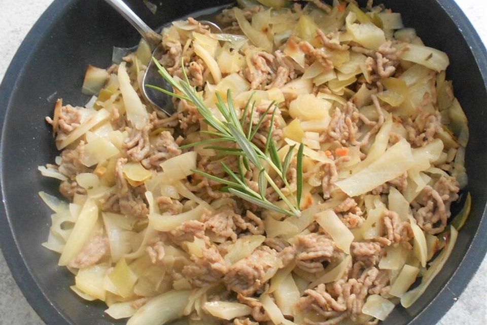 Weißkohl - Hackfleisch - Pfanne