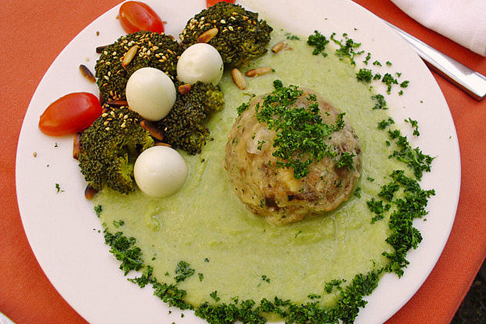 Pilzknödel mit Gorgonzolasauce