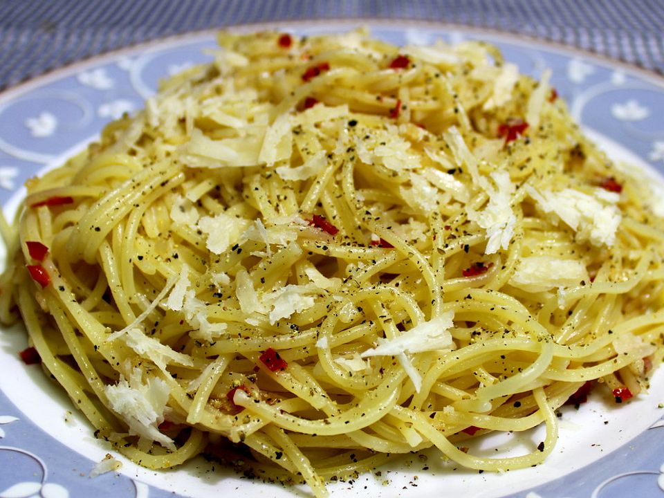 Knoblauch - Peperoni - Spaghetti von Jule64| Chefkoch