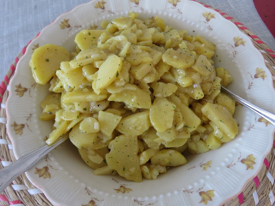 Omas bester Kartoffelsalat von angimaus | Chefkoch