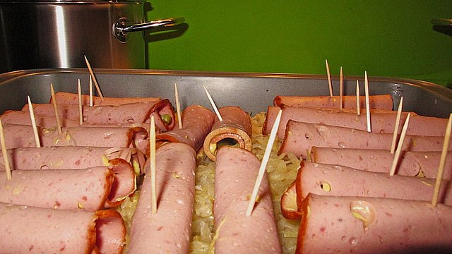 Leberkäseauflauf mit Sauerkraut und Kartoffeln von daja