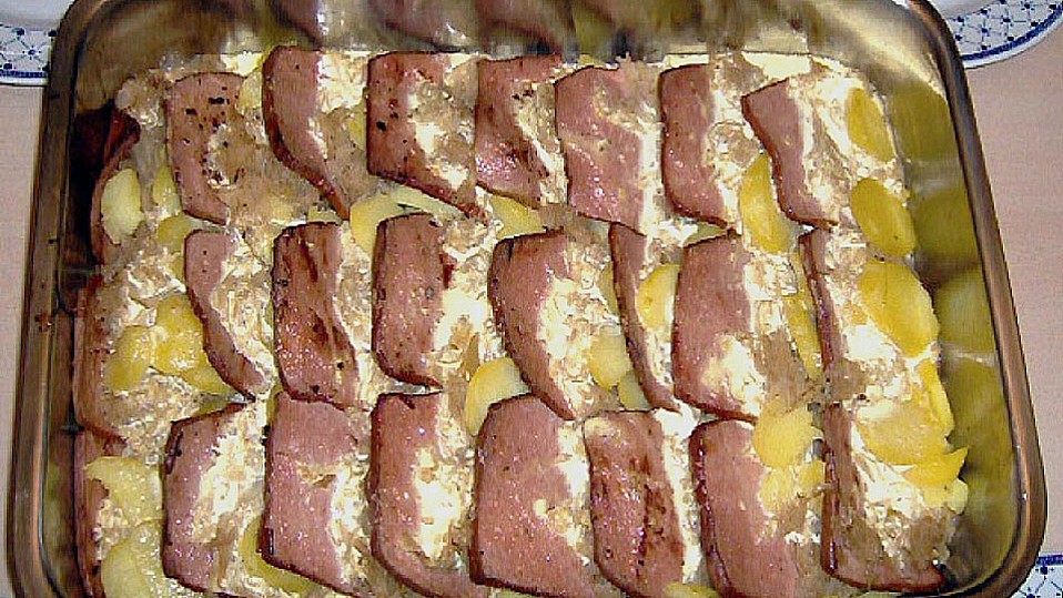 Leberkäseauflauf mit Sauerkraut und Kartoffeln von daja