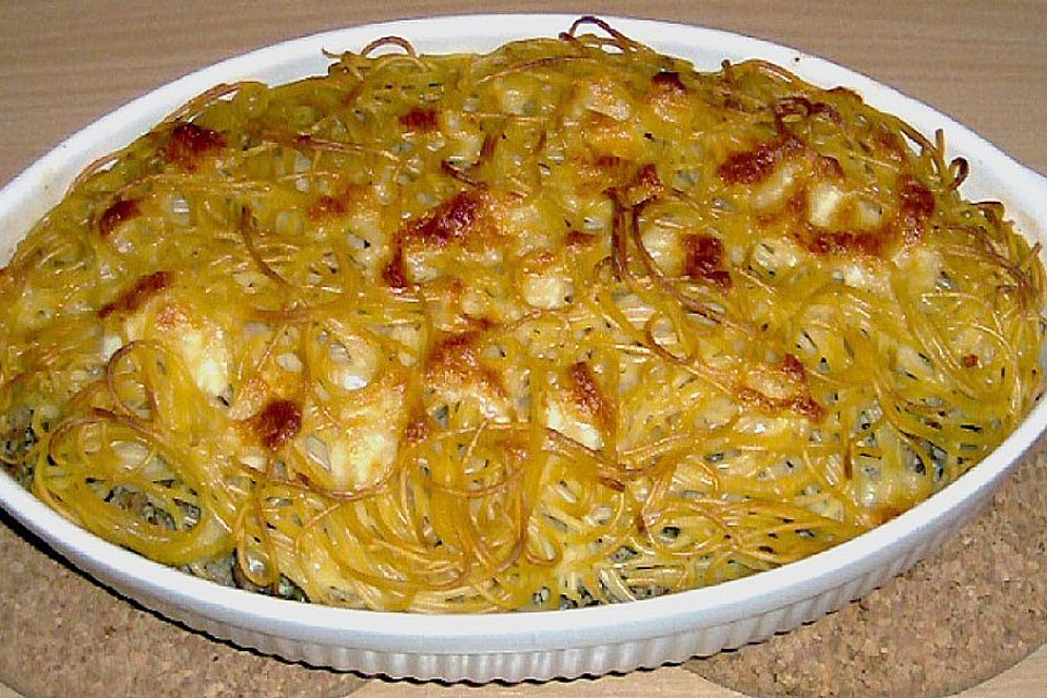 Spaghettiauflauf mit Hackfleisch und Erbsen