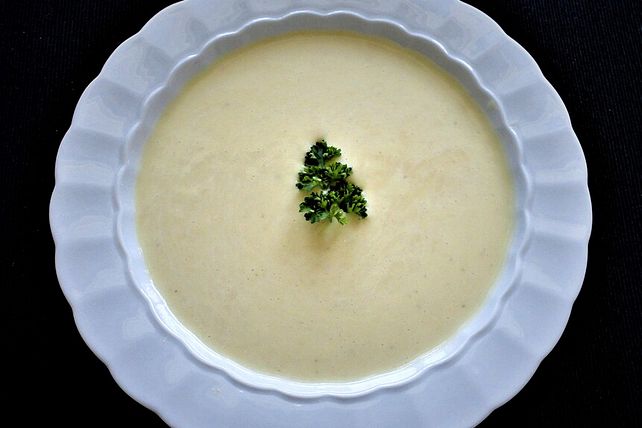 Kartoffelcremesuppe mit Wiener Würstchen von Apfelfee| Chefkoch