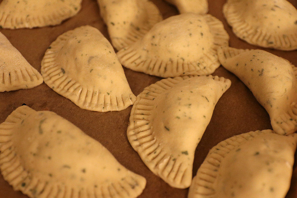 Russische Maultaschen mit Sauerkrautfüllung Russische Maultaschen mit Sauerkrautfüllung