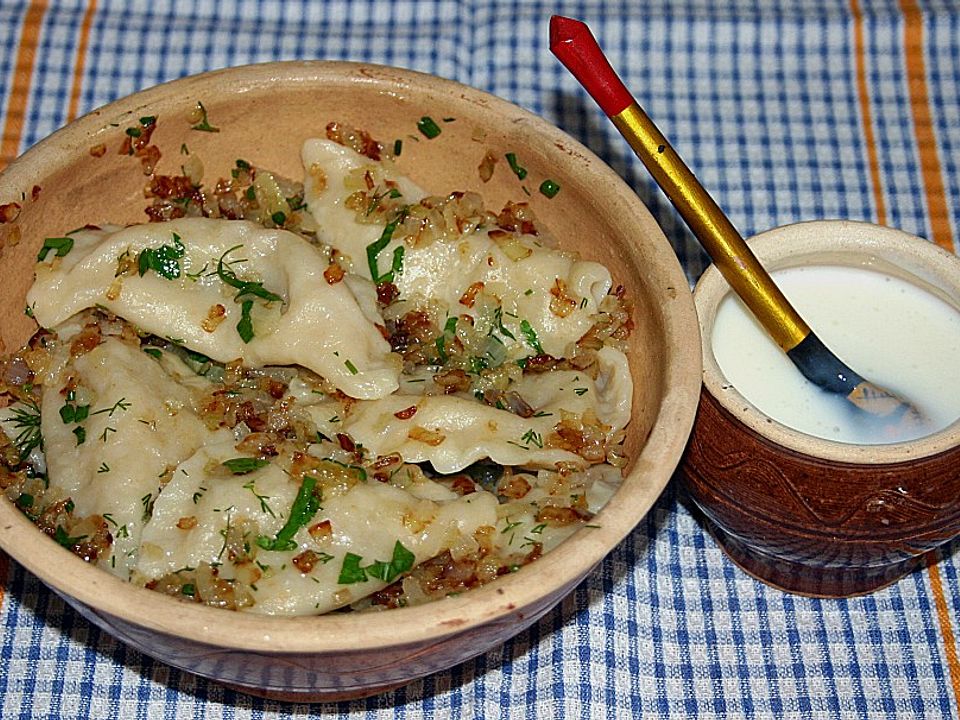 Russische Maultaschen mit Sauerkrautfüllung| Chefkoch