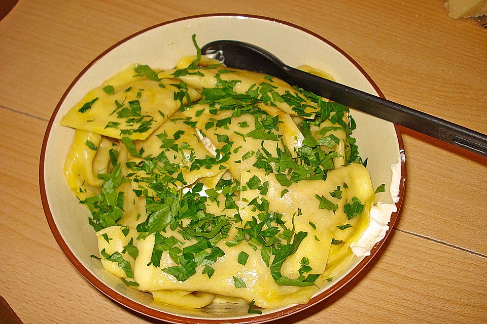 Russische Maultaschen mit Sauerkrautfüllung Russische Maultaschen mit Sauerkrautfüllung
