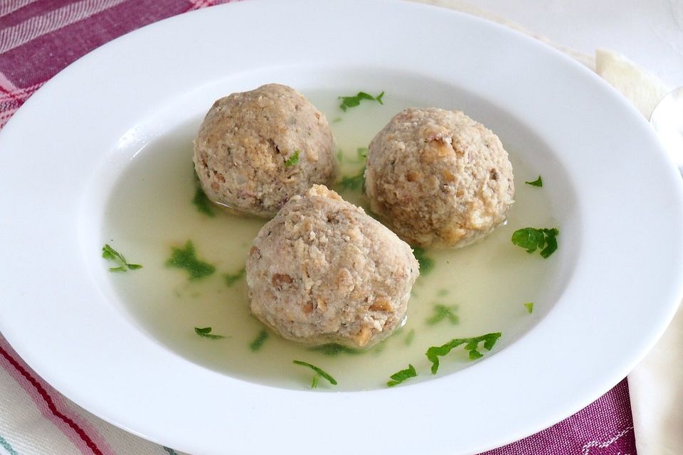 Tiroler Leberknödelsuppe