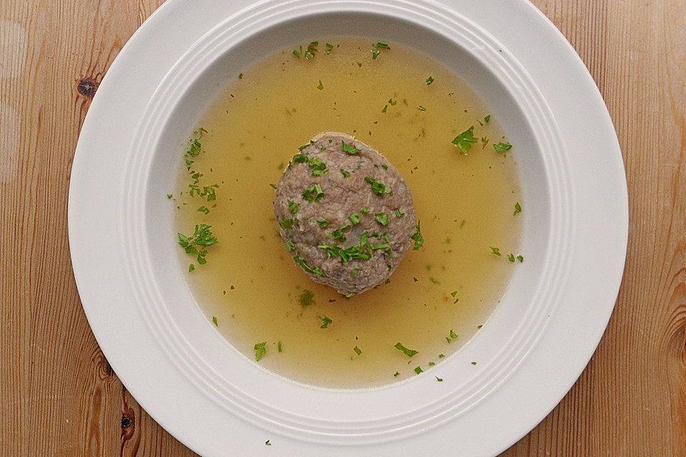 Tiroler Leberknödelsuppe