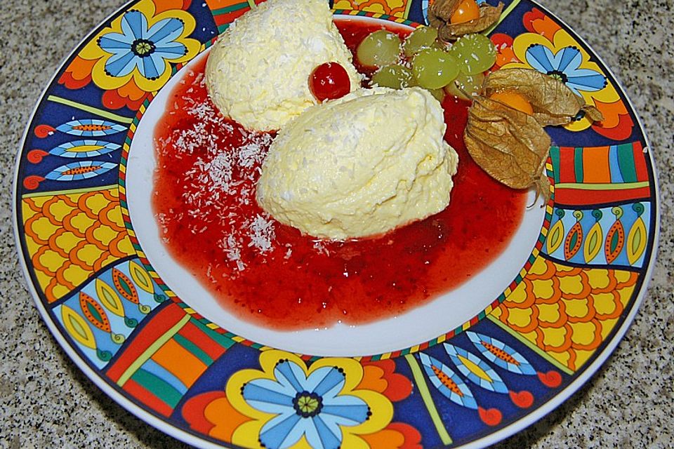 Bayerische Creme mit Früchten