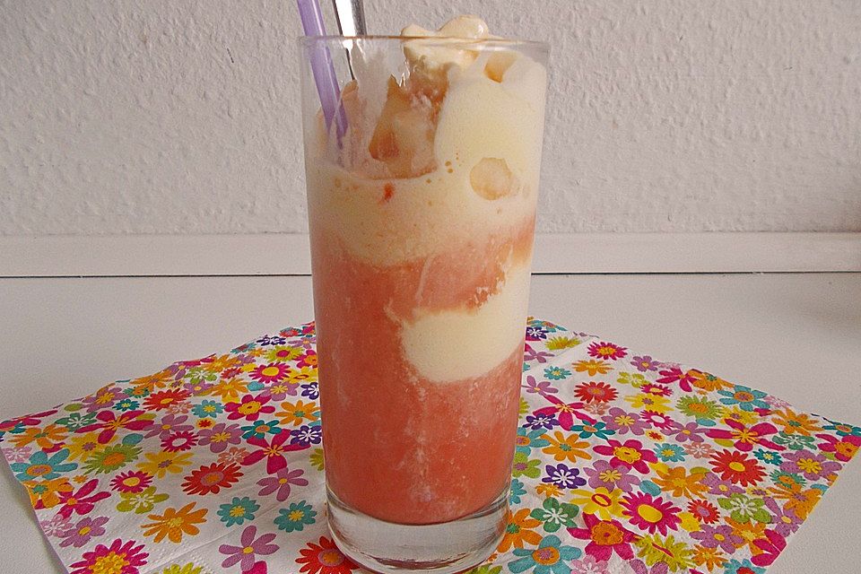 Vanilleeis mit Grapefruitsaft