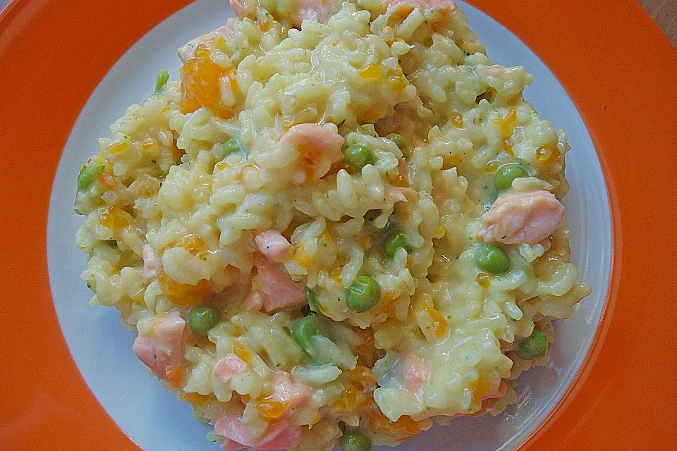 Curry-Risotto mit Kokosmilch, Lachs und Mandarinen