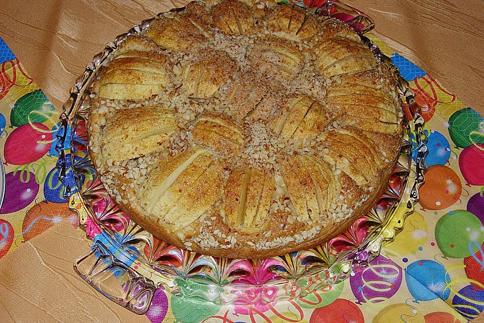 Apfel-Nuss-Kuchen