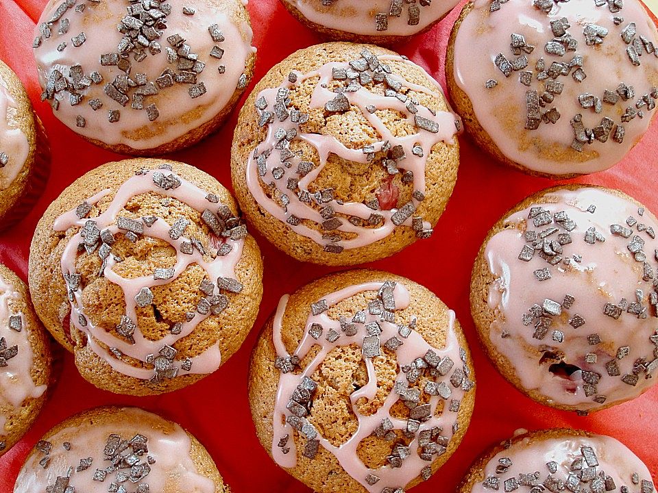 Rotwein - Muffins mit Kirschen von Naddeldiedine| Chefkoch